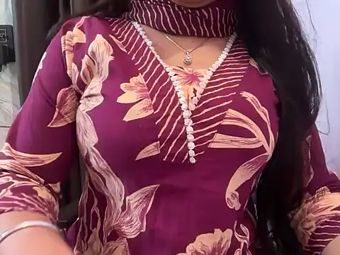 Avneet kaurr1 online show from 06/02/26, 03:06
