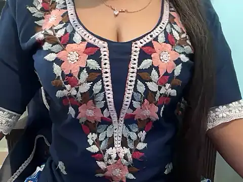 Snapshot of Avneet_kaurr1 chatting on 02/28/26, 04:45 Avneet kaurr1 online show from 02/28/26, 04:45