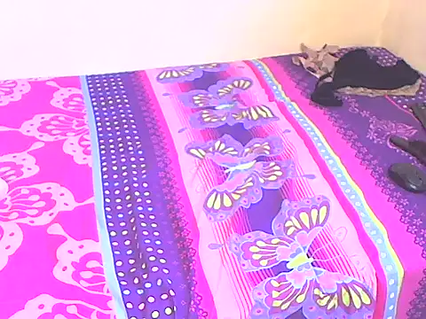 Snapshot of SweetChubbyQueen chatting on 02/25/26, 05:07 SweetChubbyQueen online show from 02/25/26, 05:07