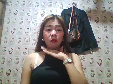 Snapshot of hot_sexy27 chatting on 06/10/26, 04:46 hot sexy27 online show from 06/10/26, 04:46