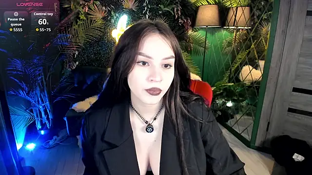 Snapshot of SatiraLux chatting on 06/02/26, 03:34 SatiraLux online show from 06/02/26, 03:34