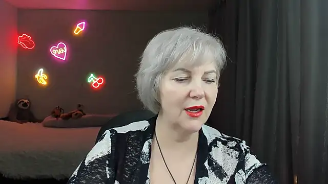 Mary-Leee online show from 03/28/26, 02:51