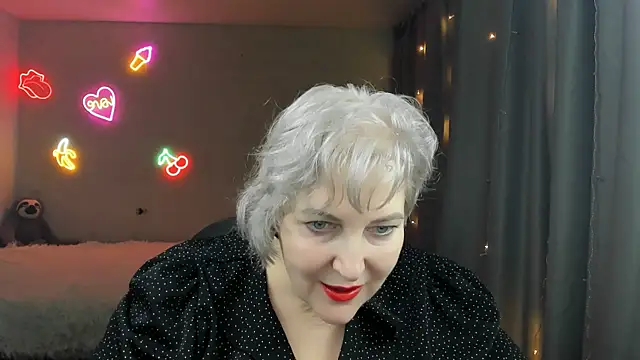 Mary-Leee online show from 03/22/26, 04:27