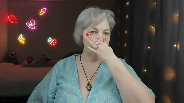 Mary-Leee online show from 04/03/26, 09:05