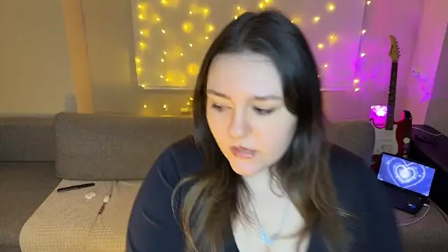 Snapshot of RiotKitten1 chatting on 02/28/26, 10:20 RiotKitten1 online show from 02/28/26, 10:20