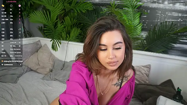 JulyMilky online show from 03/18/26, 03:46