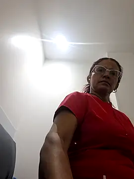 Lorenaluna online show from 03/28/26, 04:41