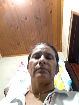 Lorenaluna online show from 04/16/26, 10:34