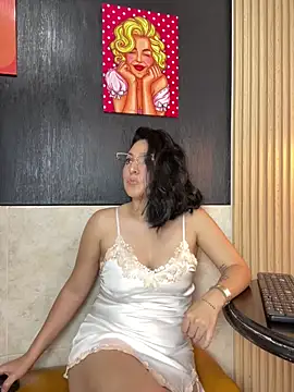 Snapshot of DALIILA_ chatting on 03/02/26, 02:13 DALIILA online show from 03/02/26, 02:13