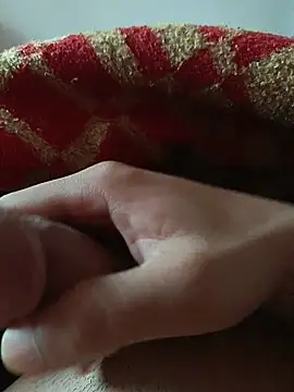 Snapshot of luxxoos chatting on 03/22/26, 01:34 luxxoos online show from 03/22/26, 01:34