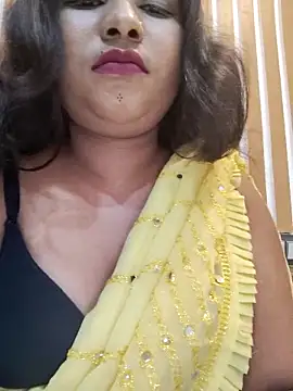 Snapshot of Cutie_bae011 chatting on 02/23/26, 02:17 Cutie bae011 online show from 02/23/26, 02:17