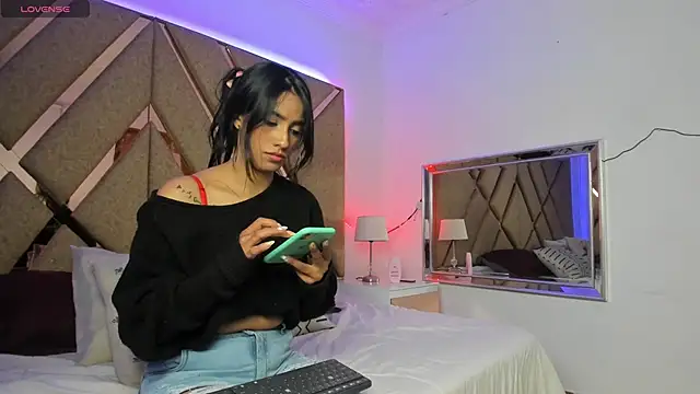 Tashi7 online show from 03/31/26, 01:57