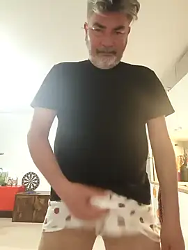 eruzam59000 online show from 04/08/26, 06:53