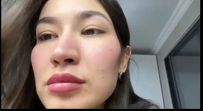 Snapshot of AleciaGeidner chatting on 02/28/26, 04:17 AleciaGeidner online show from 02/28/26, 04:17