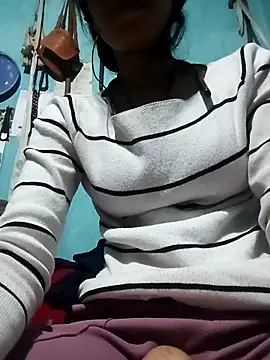 Snapshot of Sakshiverma chatting on 03/21/26, 03:27 Sakshiverma online show from 03/21/26, 03:27