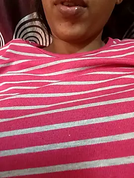 Snapshot of Sakshiverma chatting on 03/28/26, 09:21 Sakshiverma online show from 03/28/26, 09:21