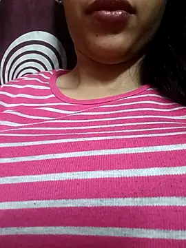 Snapshot of Sakshiverma chatting on 04/04/26, 08:15 Sakshiverma online show from 04/04/26, 08:15