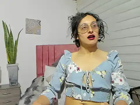 Snapshot of Maverick_angel chatting on 04/30/26, 02:35 Maverick angel online show from 04/30/26, 02:35
