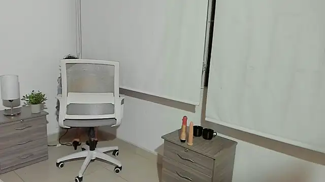 Snapshot of Maverick_angel chatting on 02/24/26, 04:08 Maverick angel online show from 02/24/26, 04:08