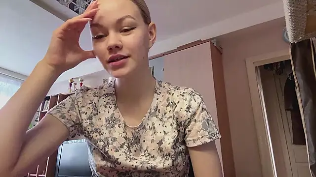 Snapshot of MiaCashe chatting on 02/23/26, 08:15 MiaCashe online show from 02/23/26, 08:15