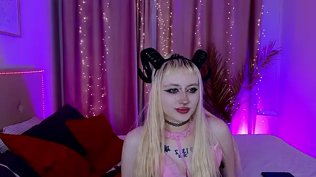 rraffaellka online show from 03/03/26, 10:06