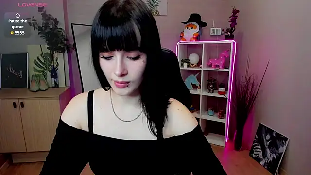 Snapshot of demetra__ chatting on 03/20/26, 08:15 demetra online show from 03/20/26, 08:15