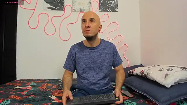 Cintya n Roger online show from 04/08/26, 12:17