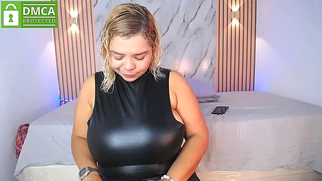 CasieBigtits online show from 05/23/26, 02:05