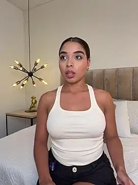 AnnyVega   online show from 07/04/26, 10:03