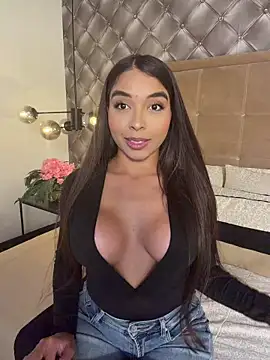 AnnyVega   online show from 07/03/26, 04:57