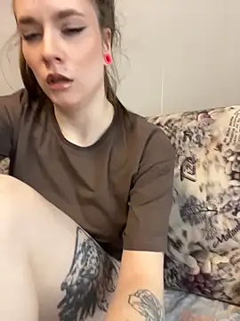 Snapshot of DivaAurumX chatting on 03/02/26, 11:06 DivaAurumX online show from 03/02/26, 11:06