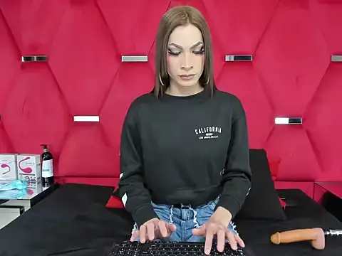 Alicee Grey online show from 04/10/26, 03:08