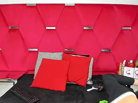 Snapshot of Alicee_Grey chatting on 03/03/26, 02:02 Alicee Grey online show from 03/03/26, 02:02