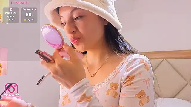 eva depp  online show from 03/26/26, 10:13