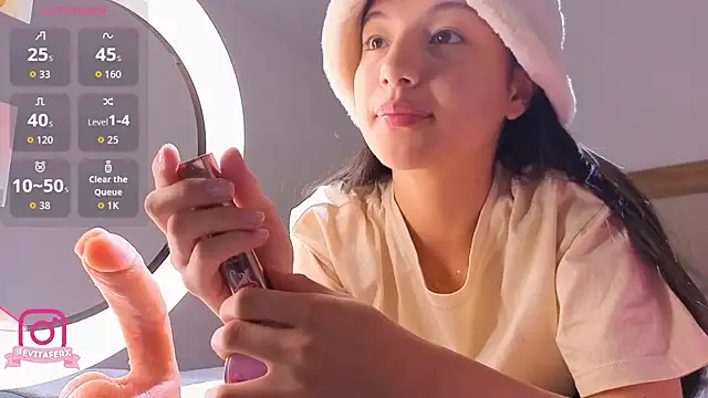 eva depp  online show from 04/06/26, 10:16