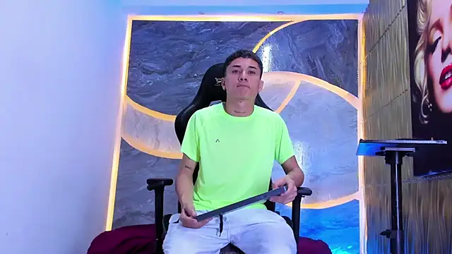 Snapshot of Matheus_Ic_ chatting on 02/25/26, 07:58 Matheus Ic online show from 02/25/26, 07:58