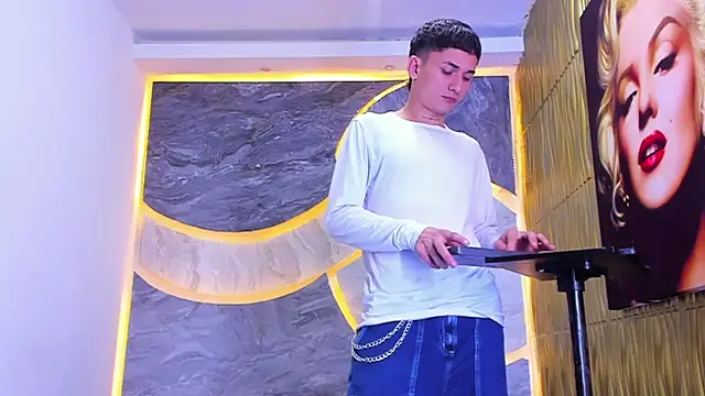 Snapshot of Matheus_Ic_ chatting on 02/27/26, 09:03 Matheus Ic online show from 02/27/26, 09:03