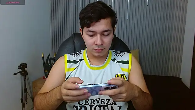 Julian Smith21 online show from 04/12/26, 11:52