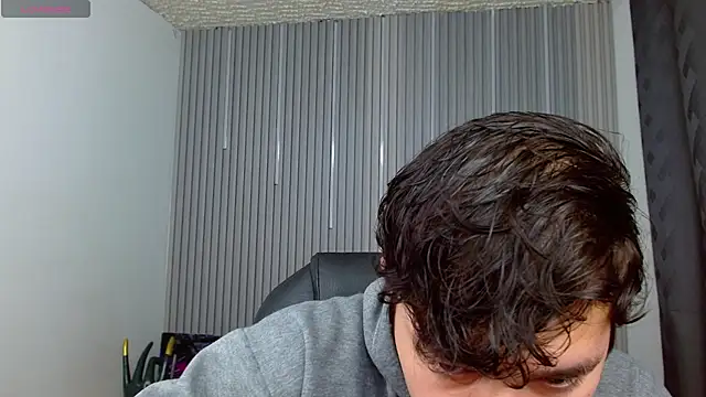 Julian Smith21 online show from 05/14/26, 03:36