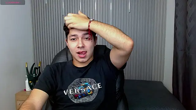 Julian Smith21 online show from 04/08/26, 03:41