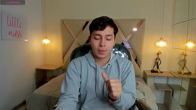 Julian Smith21 online show from 03/15/26, 03:41