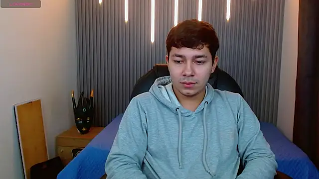 Julian Smith21 online show from 03/25/26, 12:59