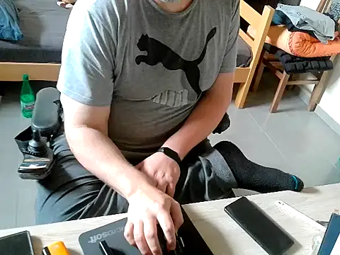 pozitiva000 online show from 04/14/26, 01:49