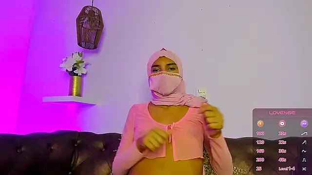 Natashax  online show from 04/07/26, 08:43