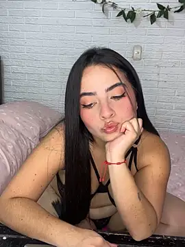 Snapshot of Ivonneadams chatting on 02/25/26, 12:00 Ivonneadams online show from 02/25/26, 12:00