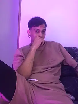 Snapshot of sail_st chatting on 03/17/26, 02:14 sail st online show from 03/17/26, 02:14