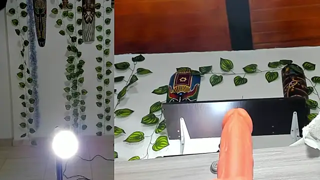bella  funny online show from 05/27/26, 06:37