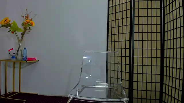MiaNoirr online show from 03/28/26, 08:43
