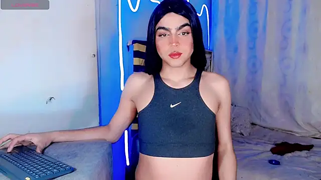 xyaraluv  online show from 04/13/26, 11:42