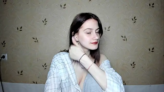 Snapshot of NicoleDaviss chatting on 02/24/26, 08:21 NicoleDaviss online show from 02/24/26, 08:21